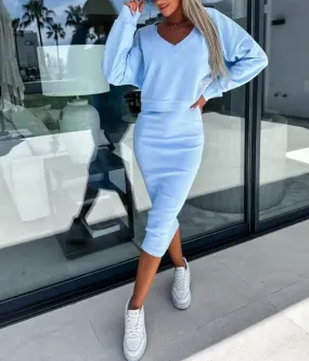 Kleid mit passendem Pullover!